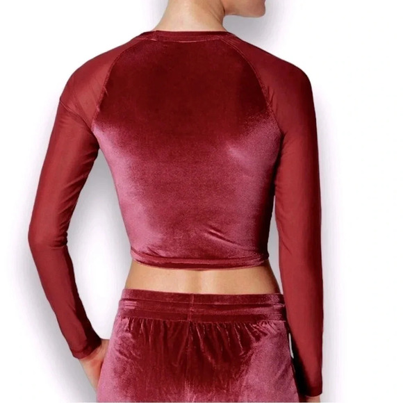 PUMA Stretch Velvet And Mesh Long Sleeve Burgundy Crop Top Style 516560 Size XL - Picture 3 of 8